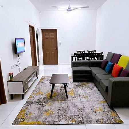 Homestay Pangsapuri Samudera Seri Manjung Lumut Eksteriør bilde